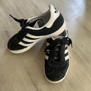 Adidas Gazelle Sneakers